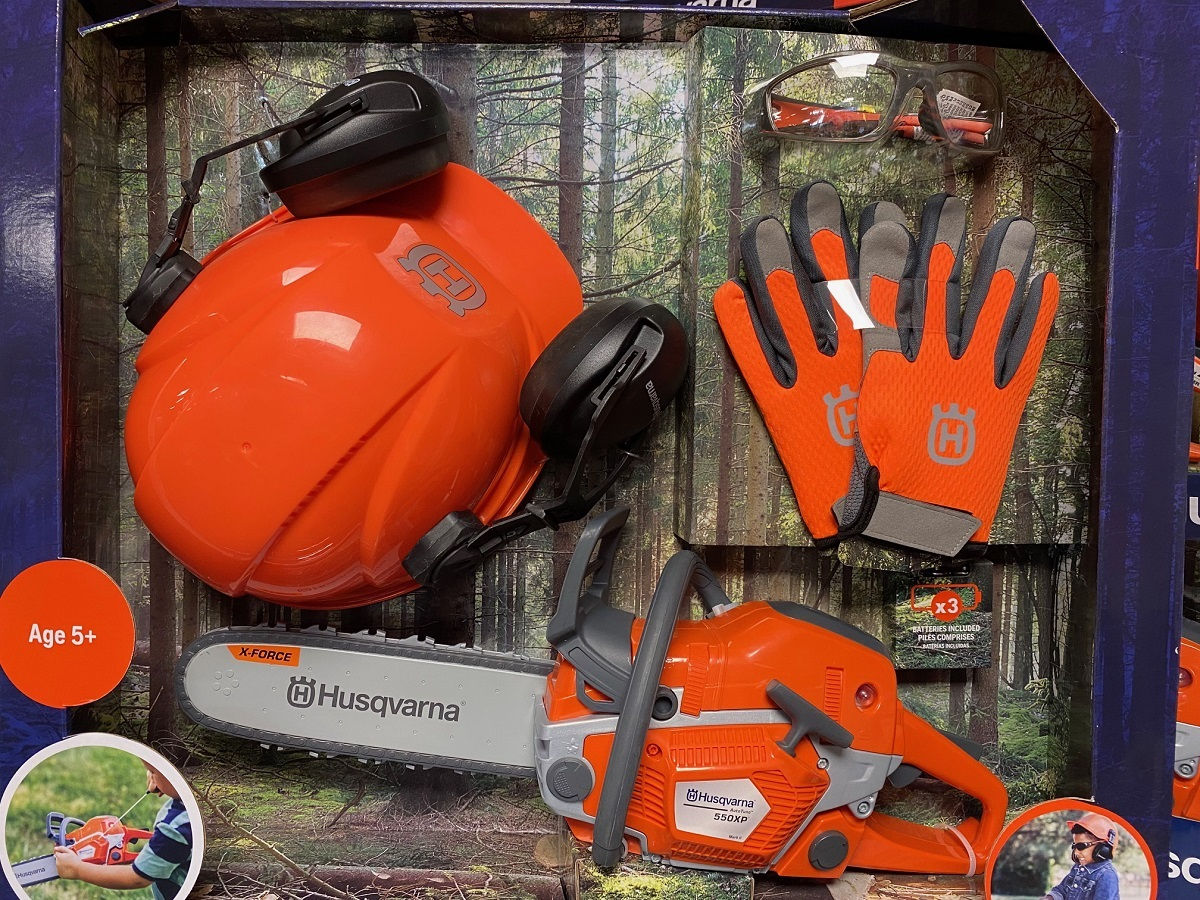 Toy 550XP Chainsaw & PPE Kit